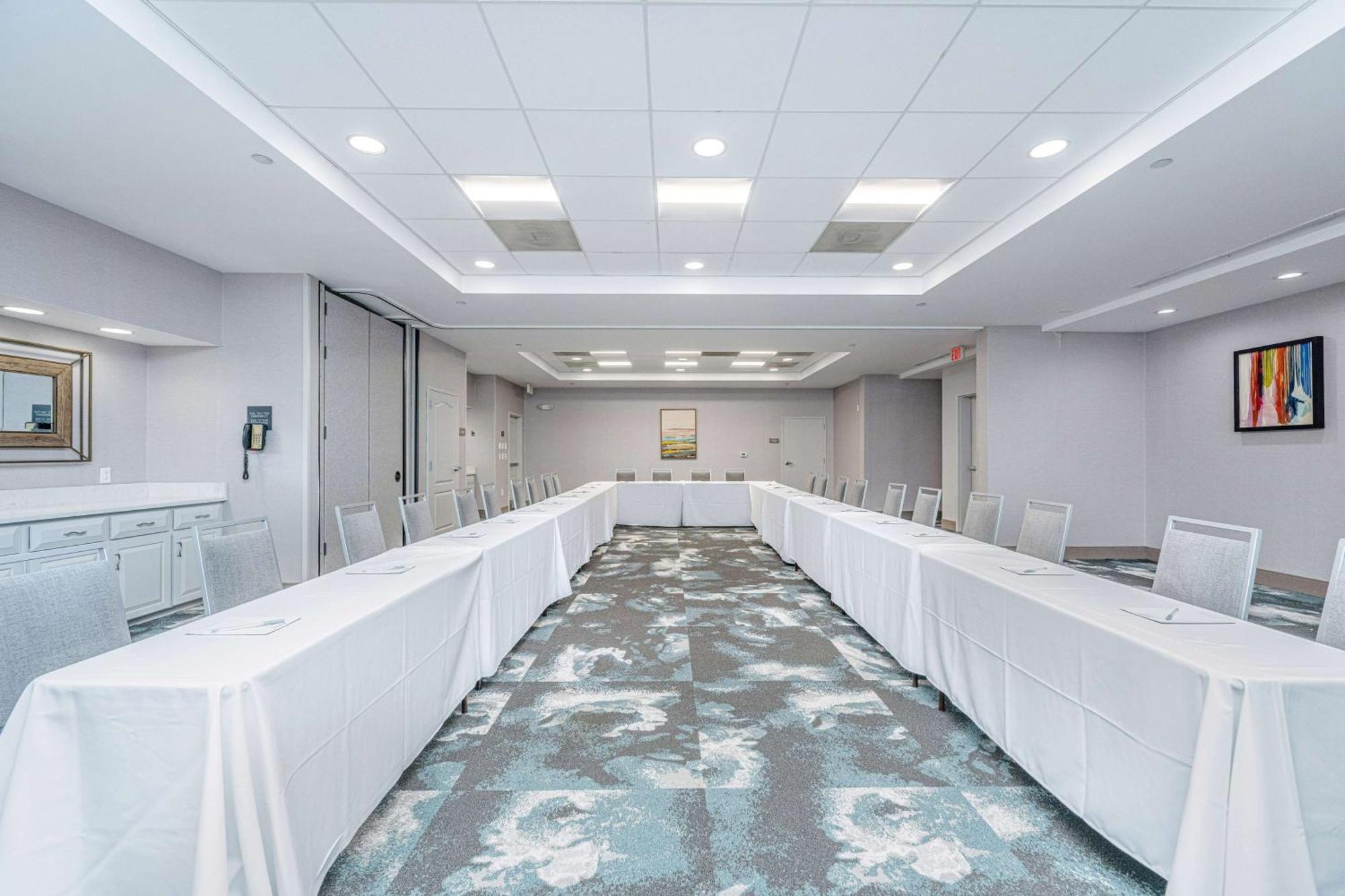 Hilton Garden Charleston Airport