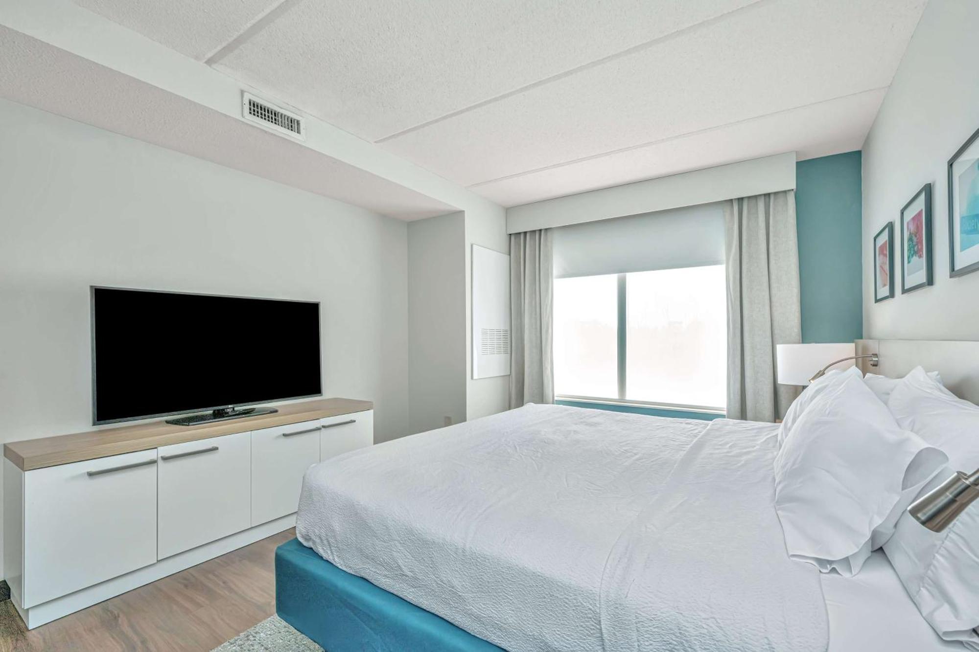 Hilton Garden Charleston Airport 3*