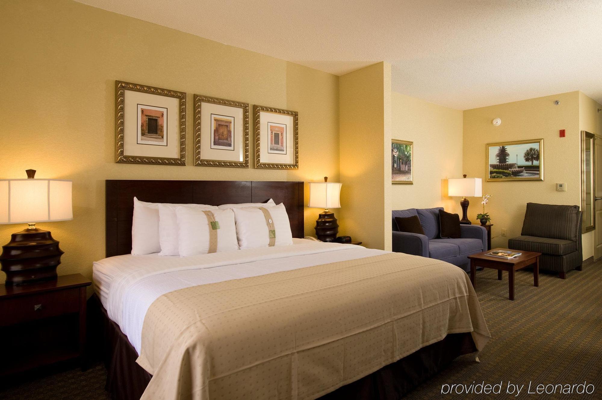 Hilton Garden Charleston Airport Hotel
